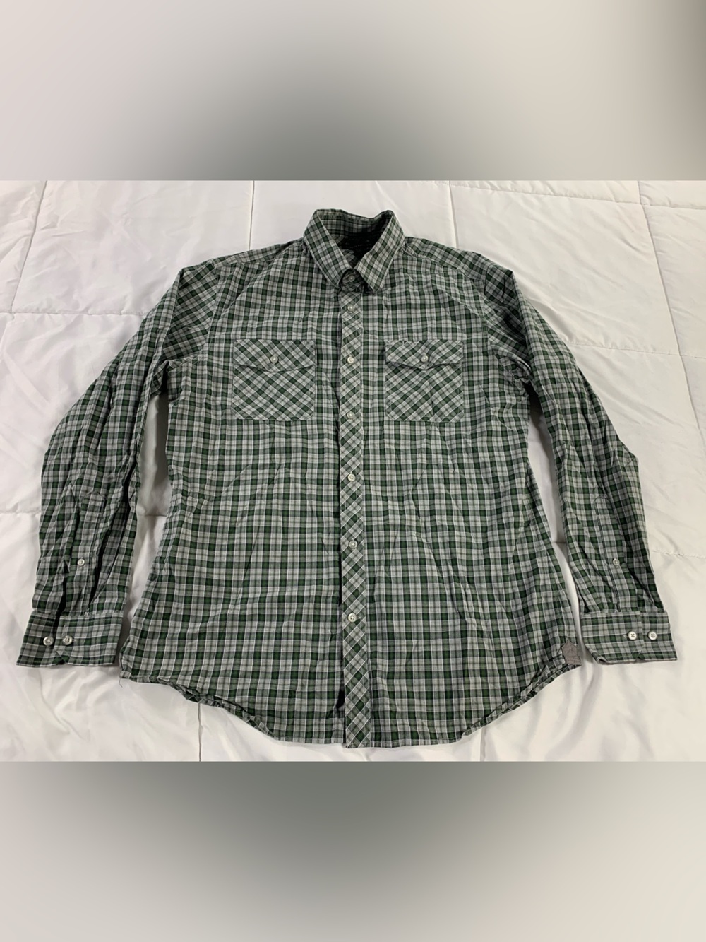 Pre loved BANANA REPUBLIC shirt mens size L